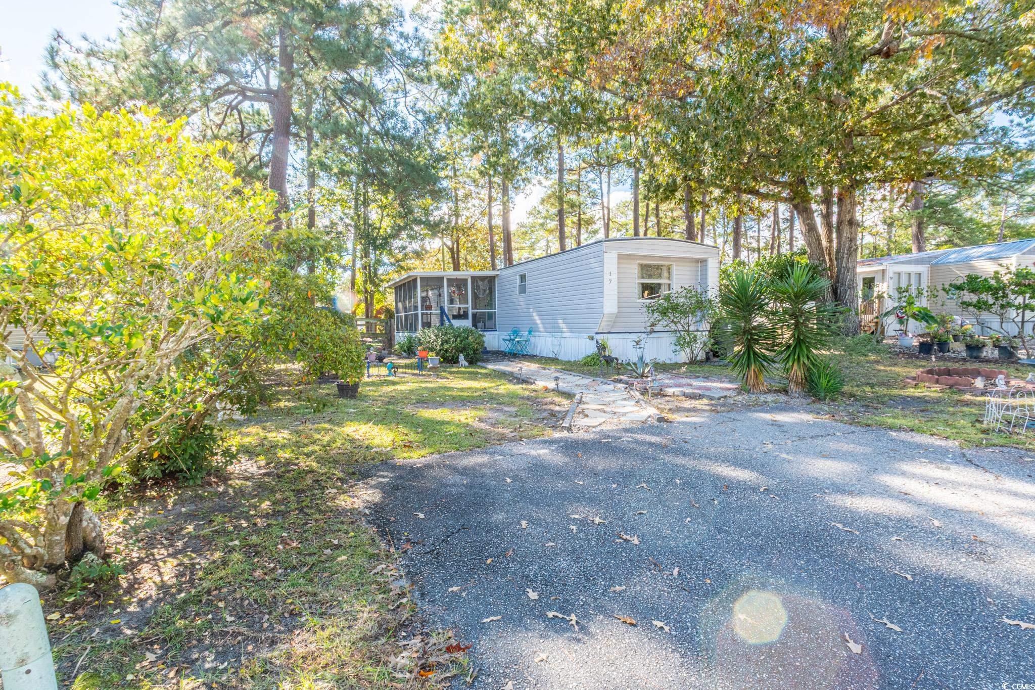 17 Offshore Drive Murrells Inlet, SC 29576 - Photo 5 of 25