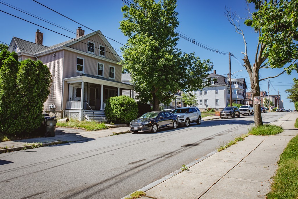 154 Hanover Street Fall River, MA 02720 - Photo 2 of 20 Gallery Image 2