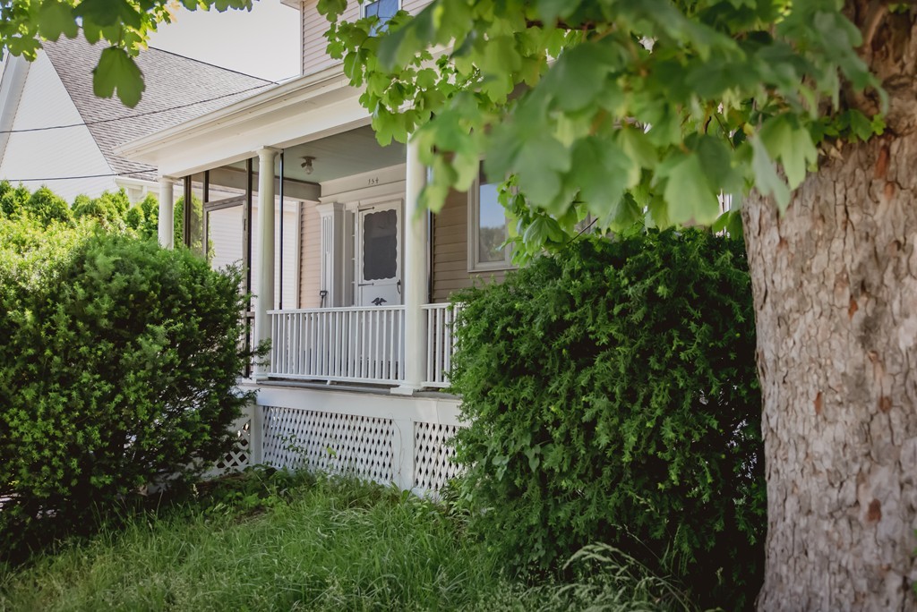 154 Hanover Street Fall River, MA 02720 - Photo 4 of 20 Gallery Image 4