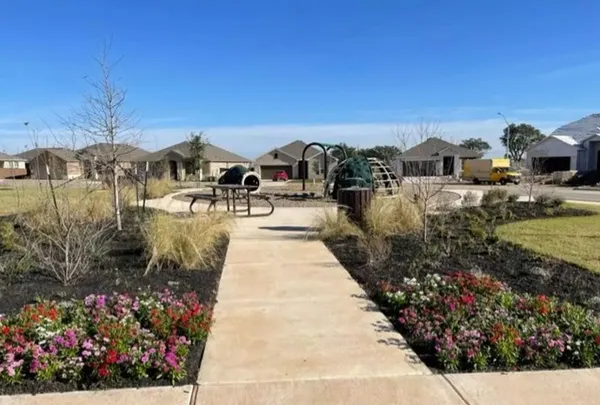 $2,495 | 145 Slenderleaf Drive, Marble Falls, TX 78654