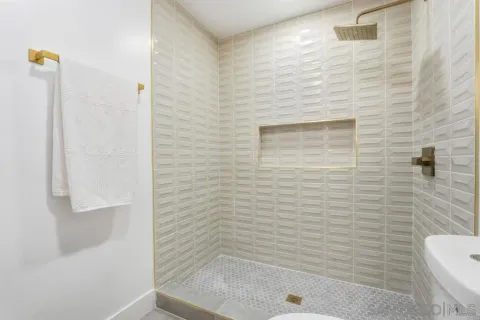 $6,700 | 5822 Stadium Street, San Diego, CA 92122