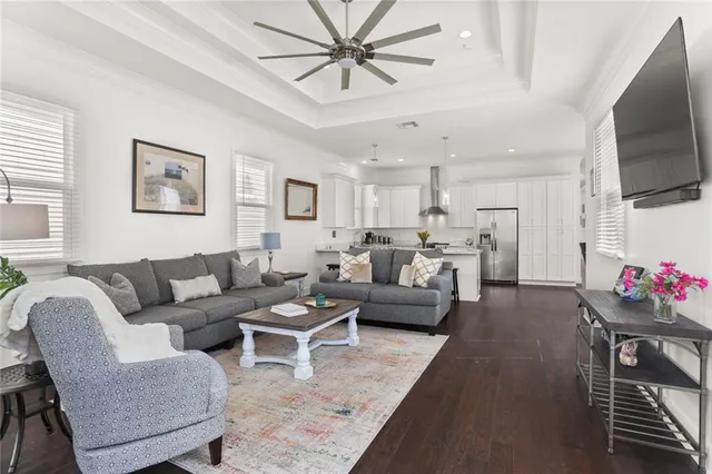 $369,000 | 515 Homer Street, New Orleans, LA 70114