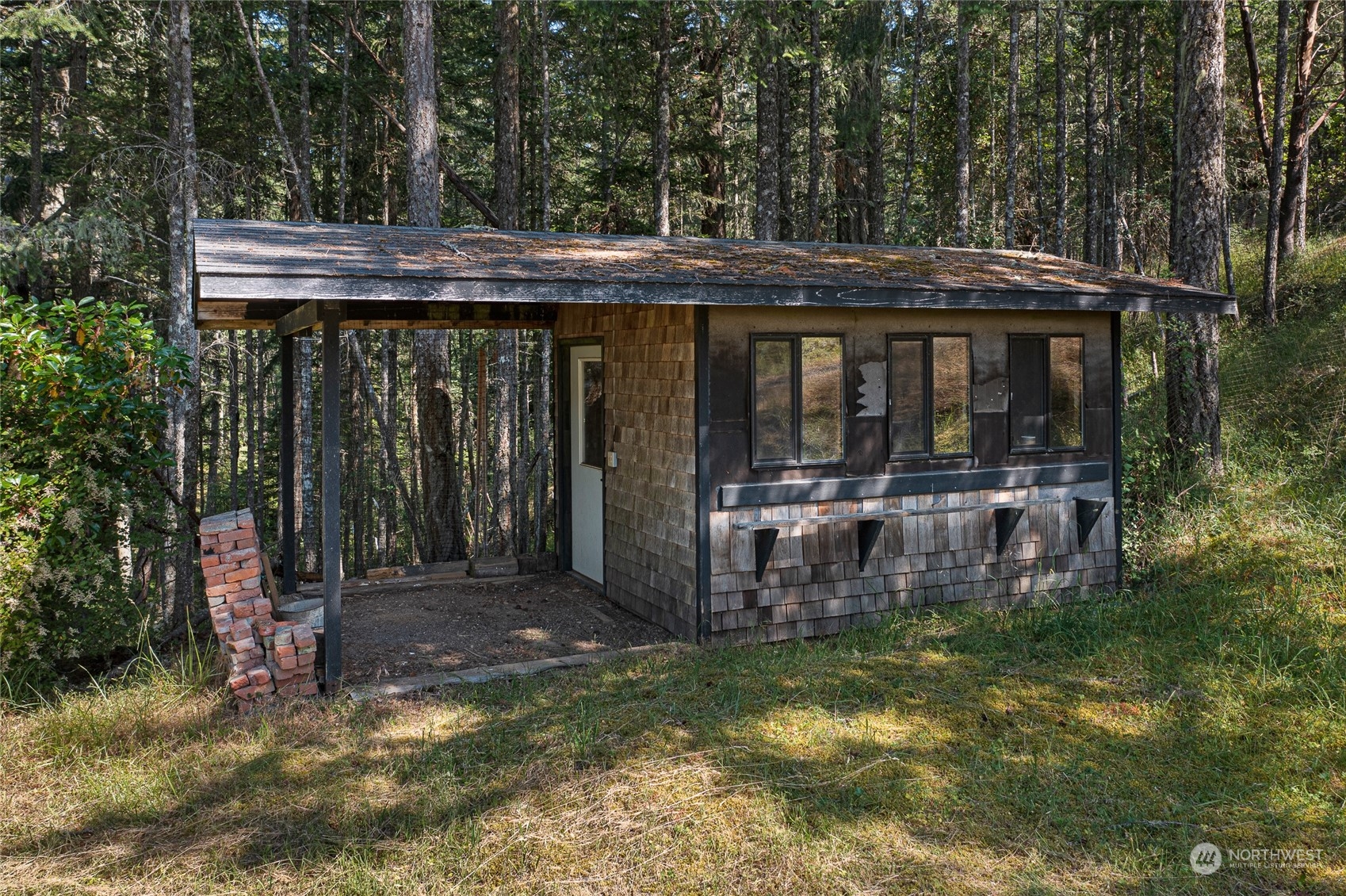 1626 Lawson Road Friday Harbor, WA 98250 - Photo 23 of 27 Gallery Image 23