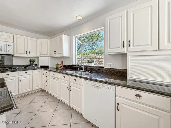 $1,169,000 | 3195 North Geronimo Avenue, Simi Valley, CA 93063