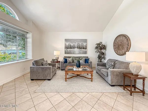 $1,169,000 | 3195 North Geronimo Avenue, Simi Valley, CA 93063