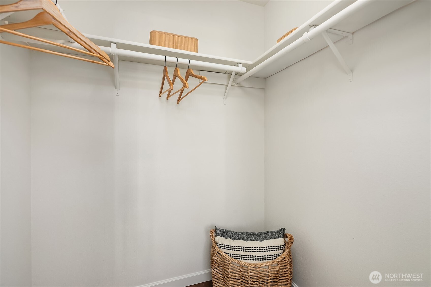 747 North 87th Street Seattle, WA 98103 - Photo 18 of 29