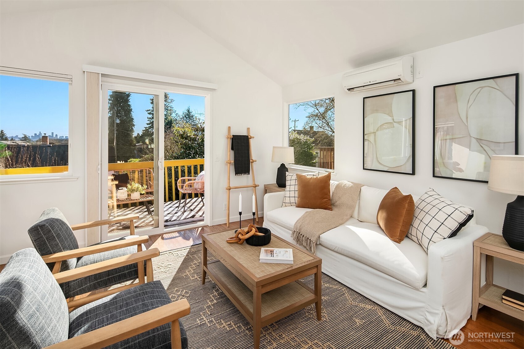 747 North 87th Street Seattle, WA 98103 - Photo 4 of 29