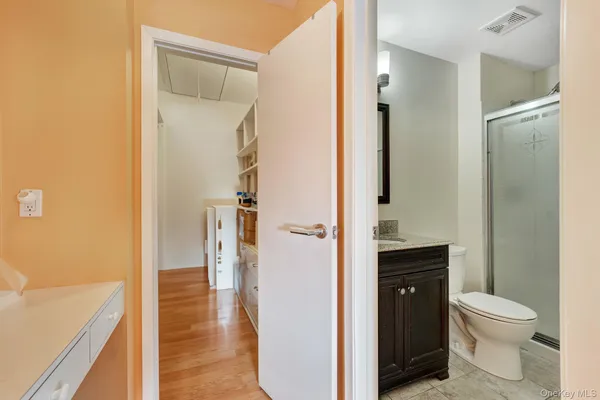 $899,000 | 11 Manors Drive, Jericho, NY 11753