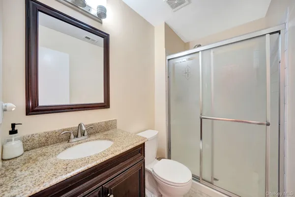 $899,000 | 11 Manors Drive, Jericho, NY 11753