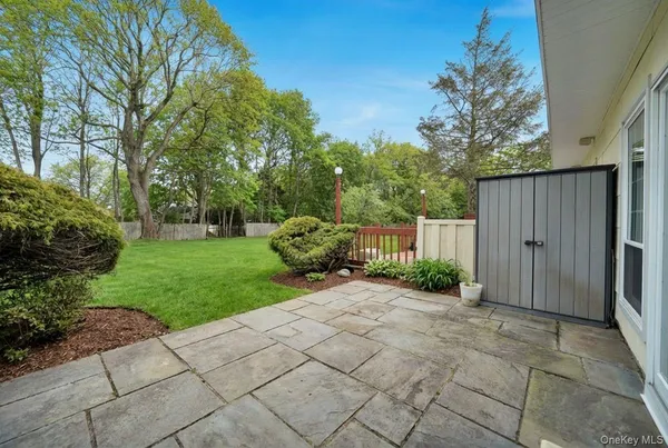 $899,000 | 11 Manors Drive, Jericho, NY 11753