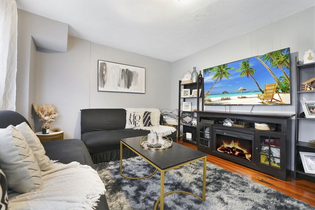 15-17 Morton Square Stoughton, MA 02072 - Photo 4 of 18