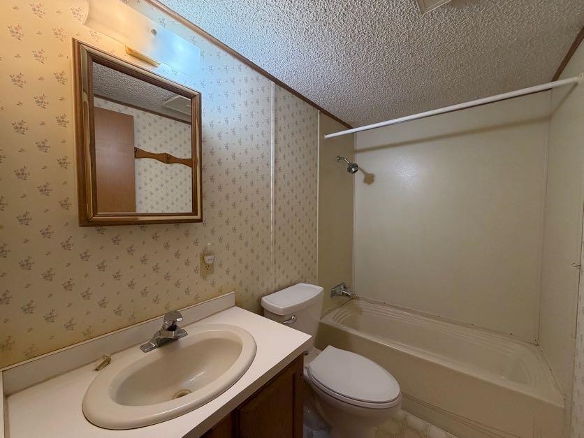 2324 Krumlauf Road Southeast Kalkaska, MI 49646 - Photo 12 of 53