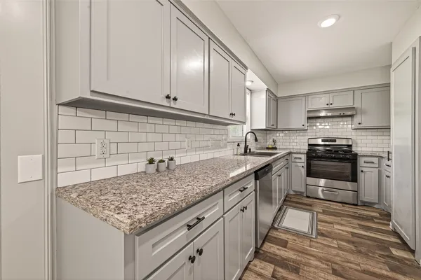 $1,850 | 1203 Bernard Avenue, Rosenberg, TX 77471
