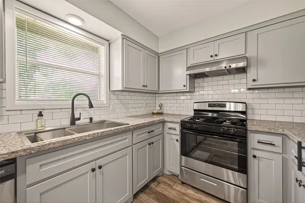 $1,850 | 1203 Bernard Avenue, Rosenberg, TX 77471