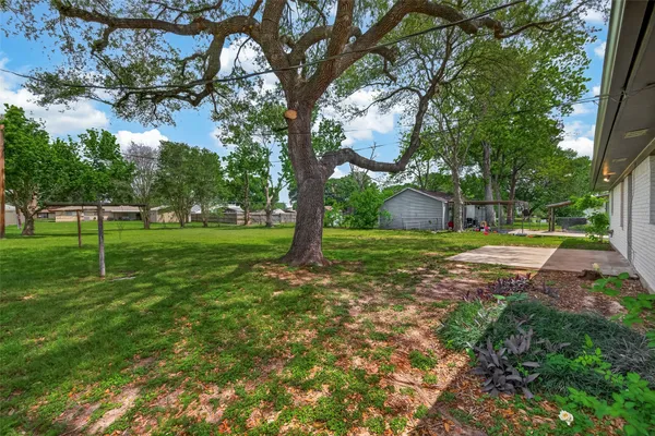 $1,850 | 1203 Bernard Avenue, Rosenberg, TX 77471