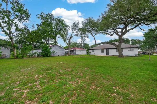 $1,850 | 1203 Bernard Avenue, Rosenberg, TX 77471
