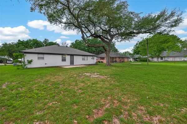 $1,850 | 1203 Bernard Avenue, Rosenberg, TX 77471