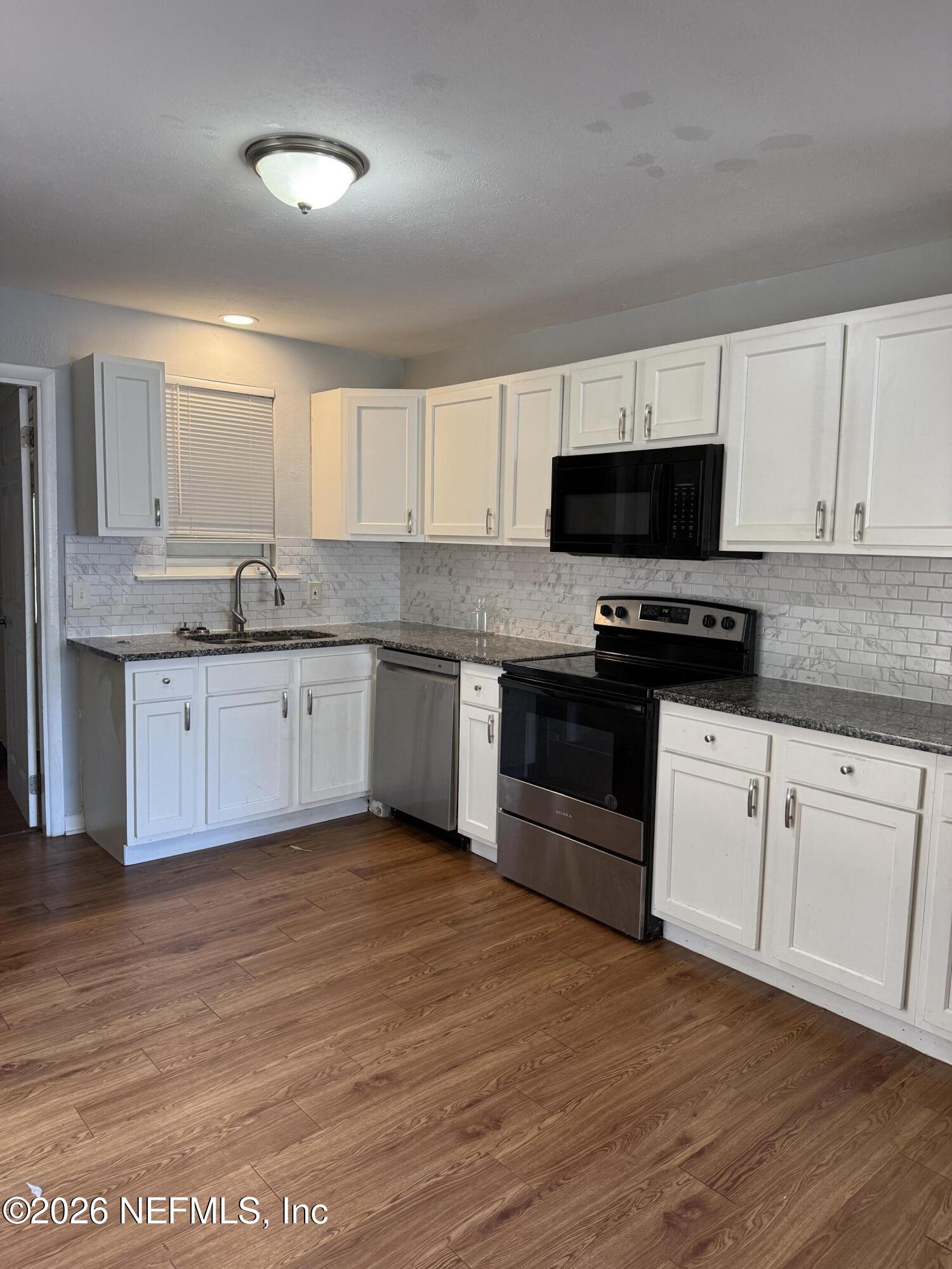 8515 Maple Street Jacksonville, FL 32244 - Photo 4 of 16 Kitchen 1