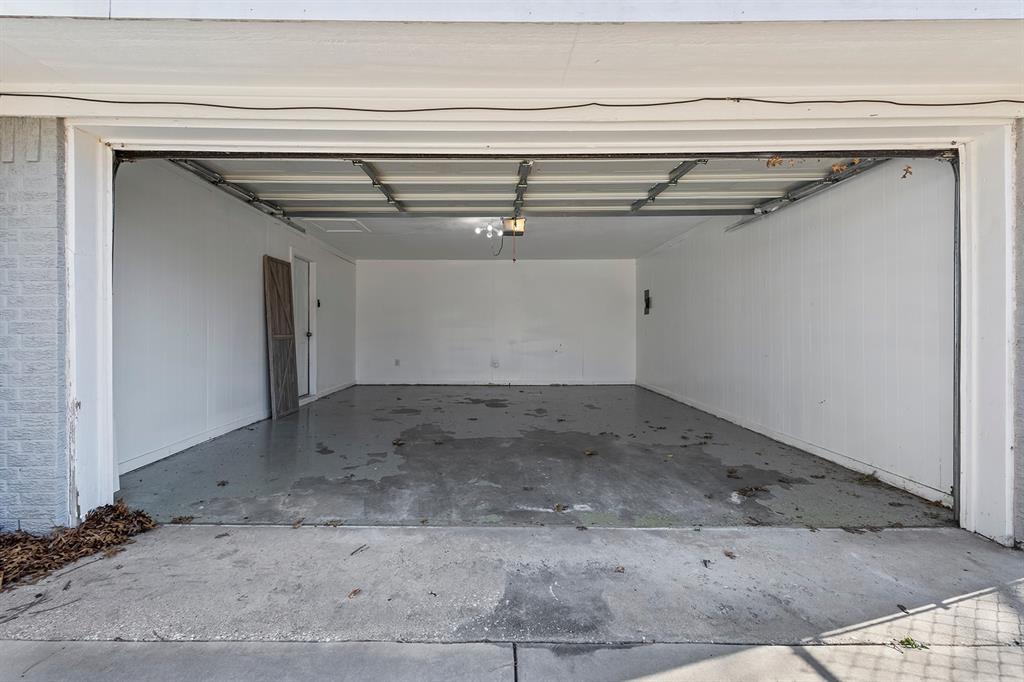 1135 Reed Circle Howe, TX 75459 - Photo 23 of 28 a view of a garage