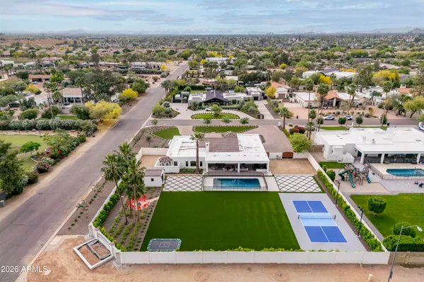 $3,200,000 | 8570 East Pepper Tree Lane, Scottsdale, AZ 85250