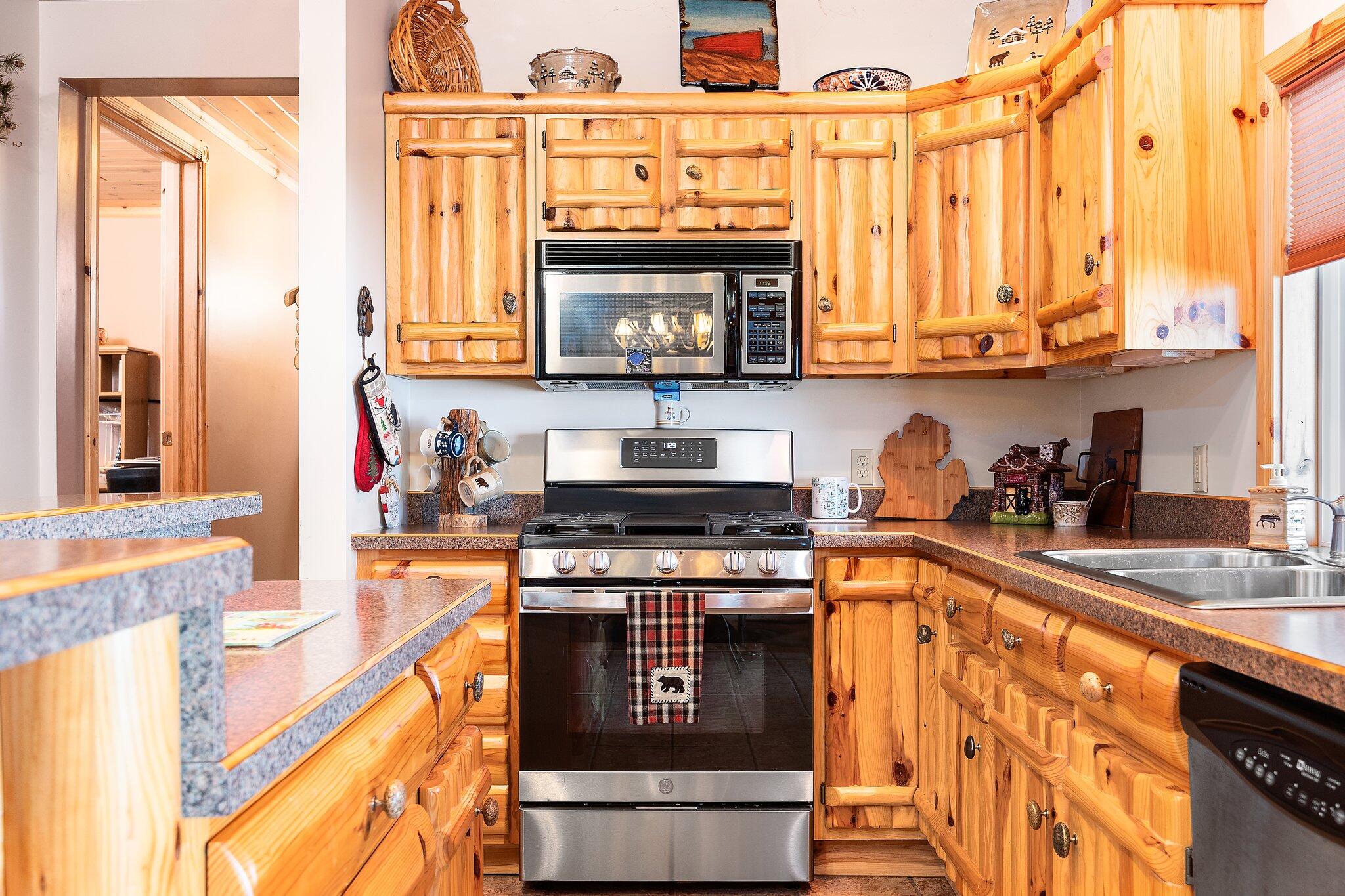 2042 Cobb Road Lewiston, MI 49756 - Photo 18 of 53 Gallery Image 18