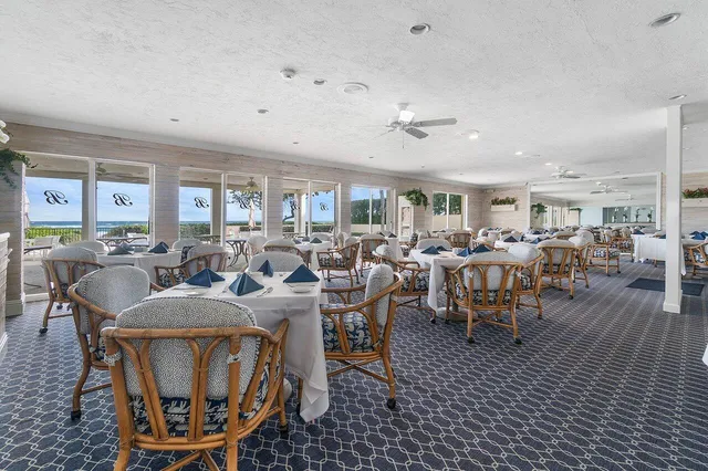 $6,295,000 | 150 Bradley Place, Unit 712, Palm Beach, FL 33480