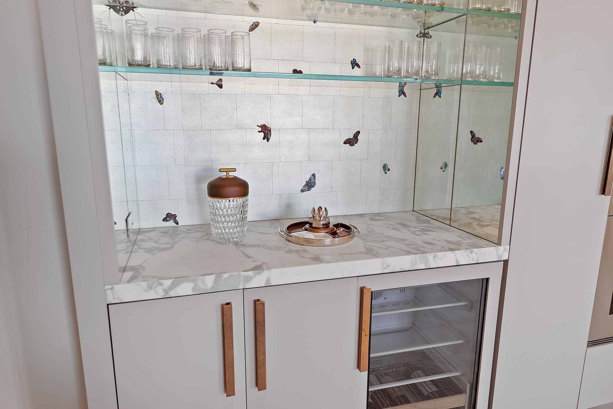 150 Bradley Place, Unit 712 Palm Beach, FL 33480 - Photo 7 of 44 a bathroom with a sink and vanity