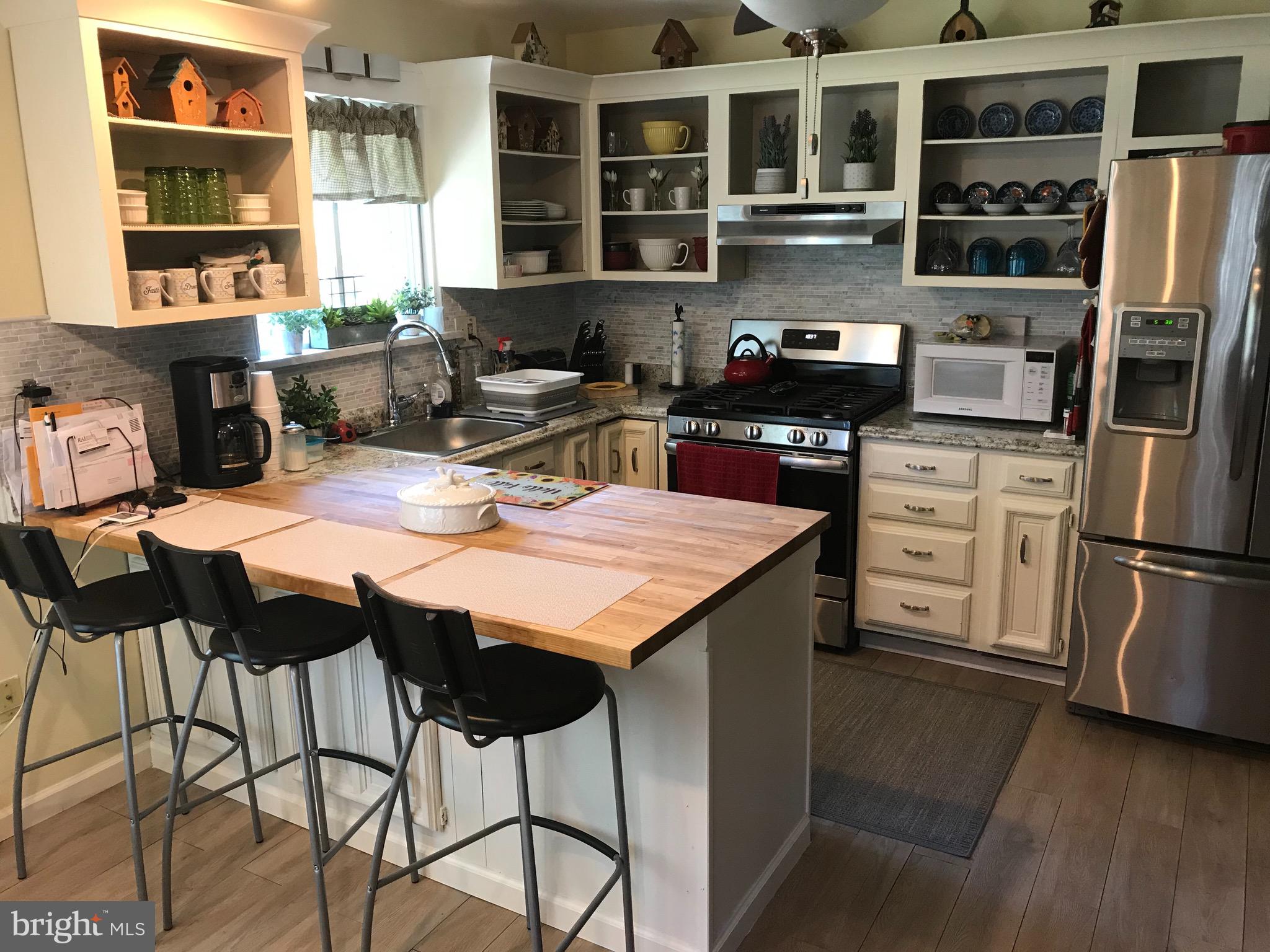 1375 Lower Ferry Road Ewing, NJ 08618 - Photo 8 of 23