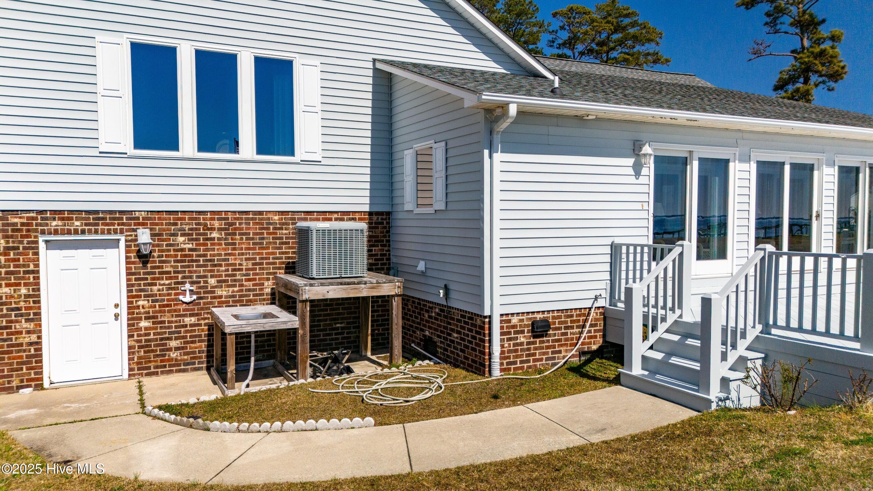 3153 Janiero Road Arapahoe, NC 28510 - Photo 31 of 37 031_Exterior Back
