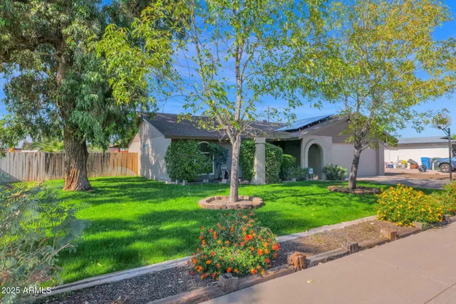 $420,000 | 17634 North 18th Drive, Phoenix, AZ 85023