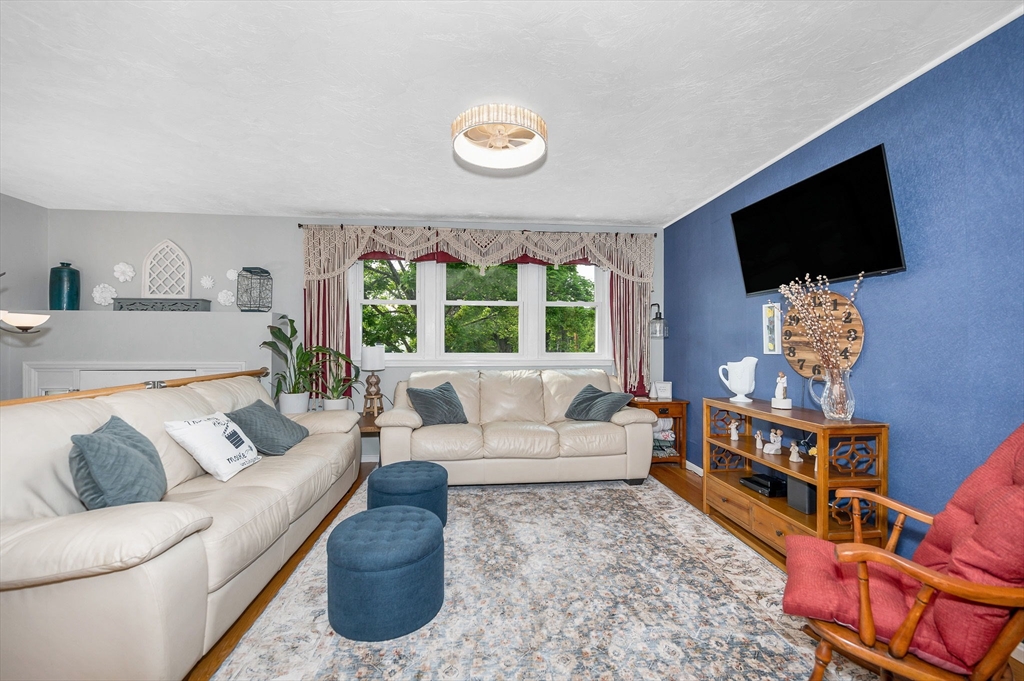 103 Westwind Road Lowell, MA 01852 - Photo 3 of 42 Gallery Image 3