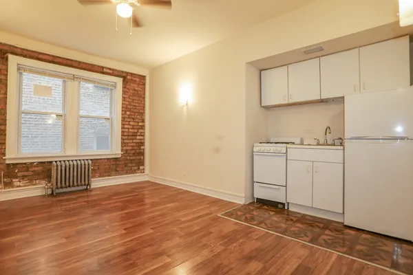 $1,000 | 6916 North Lakewood Avenue, Unit 409, Chicago, IL 60626