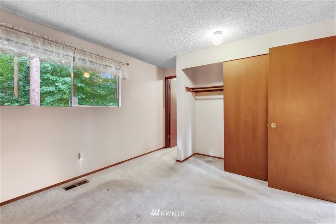 118 East Jonathan Road Bothell, WA 98012 - Photo 15 of 30