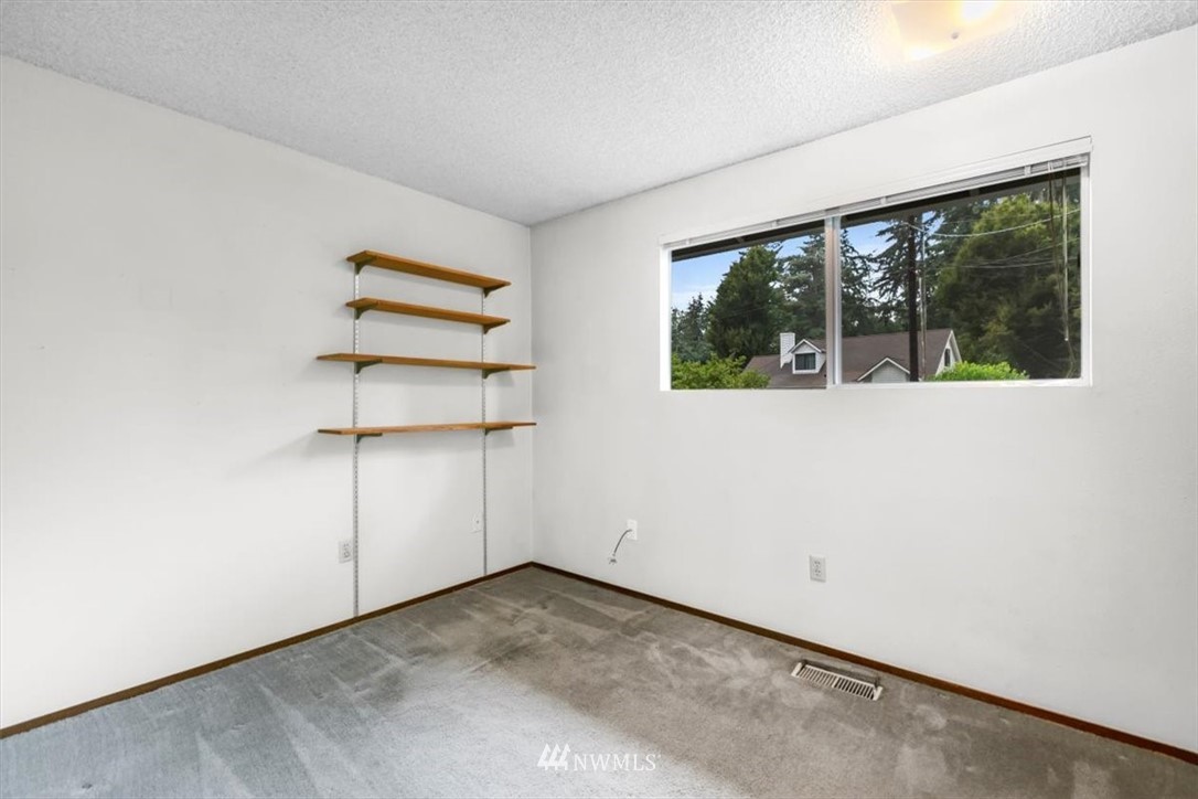 118 East Jonathan Road Bothell, WA 98012 - Photo 19 of 30