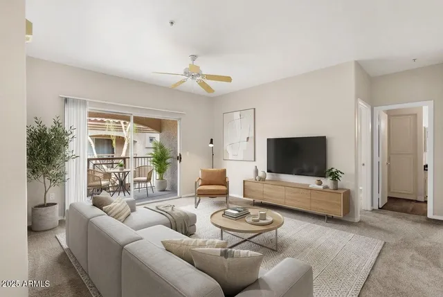$289,900 | 13700 North Fountain Hills Boulevard, Unit 206, Fountain Hills, AZ 85268