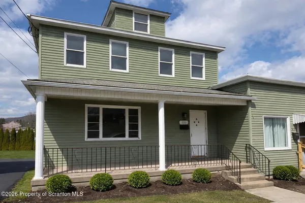 $1,600 | Undisclosed Address, Throop, PA 18512