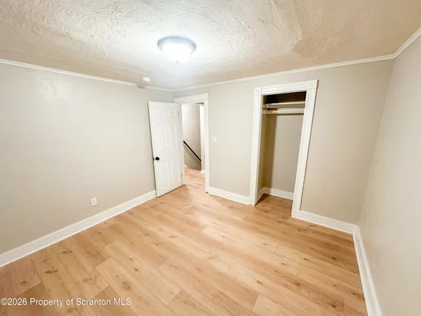 $1,600 | Undisclosed Address, Throop, PA 18512