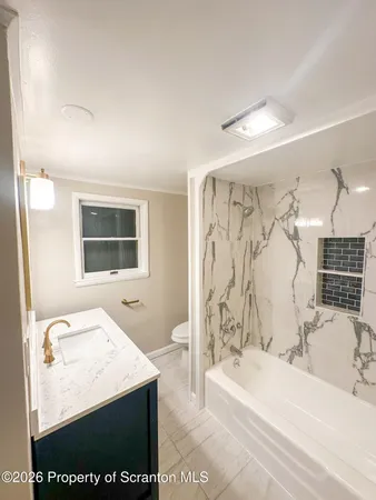 $1,600 | Undisclosed Address, Throop, PA 18512