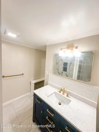 $1,600 | Undisclosed Address, Throop, PA 18512