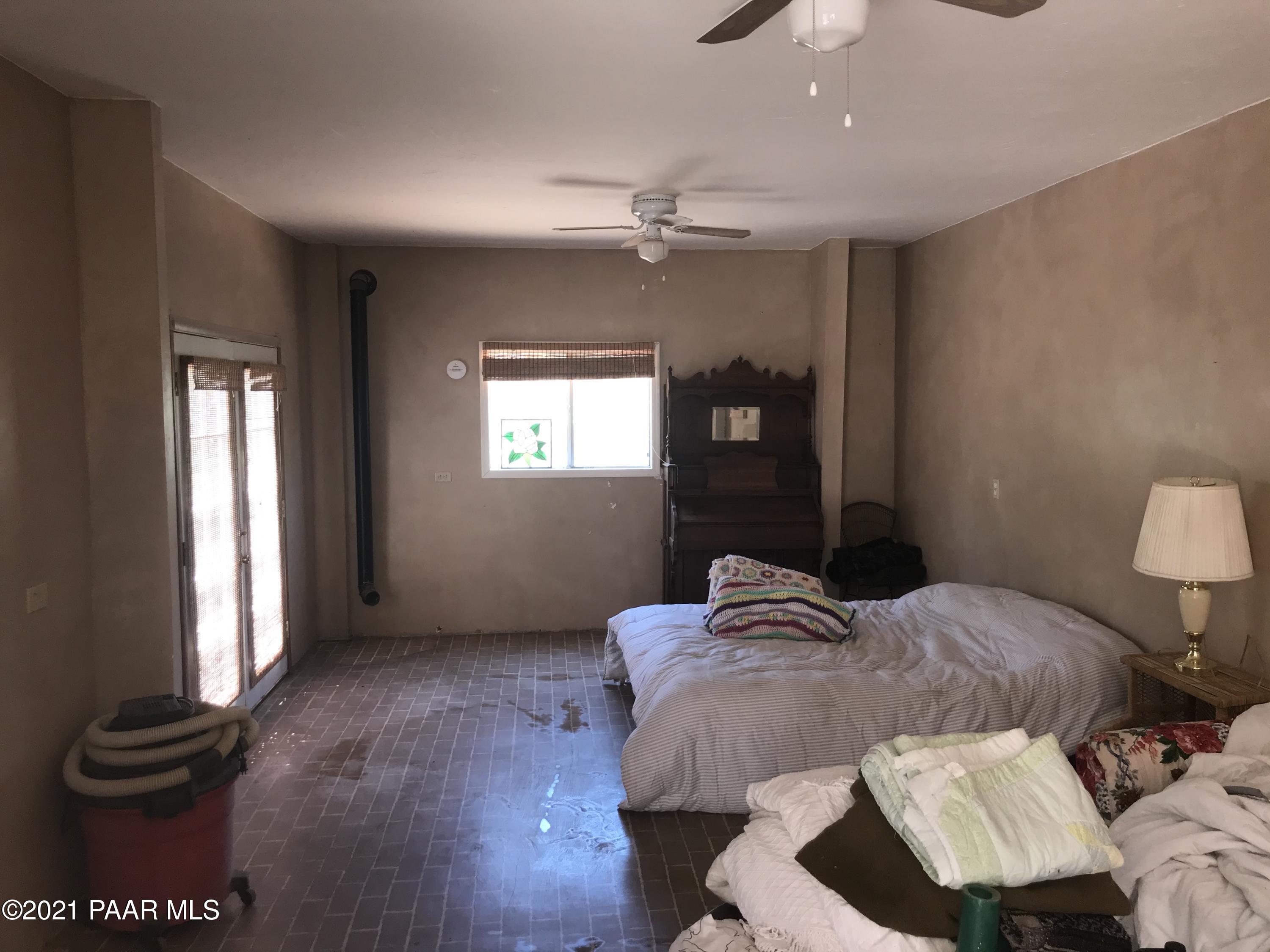 37526 West Howling Coyote Road Seligman, AZ 86337 - Photo 21 of 56 IMG_1719