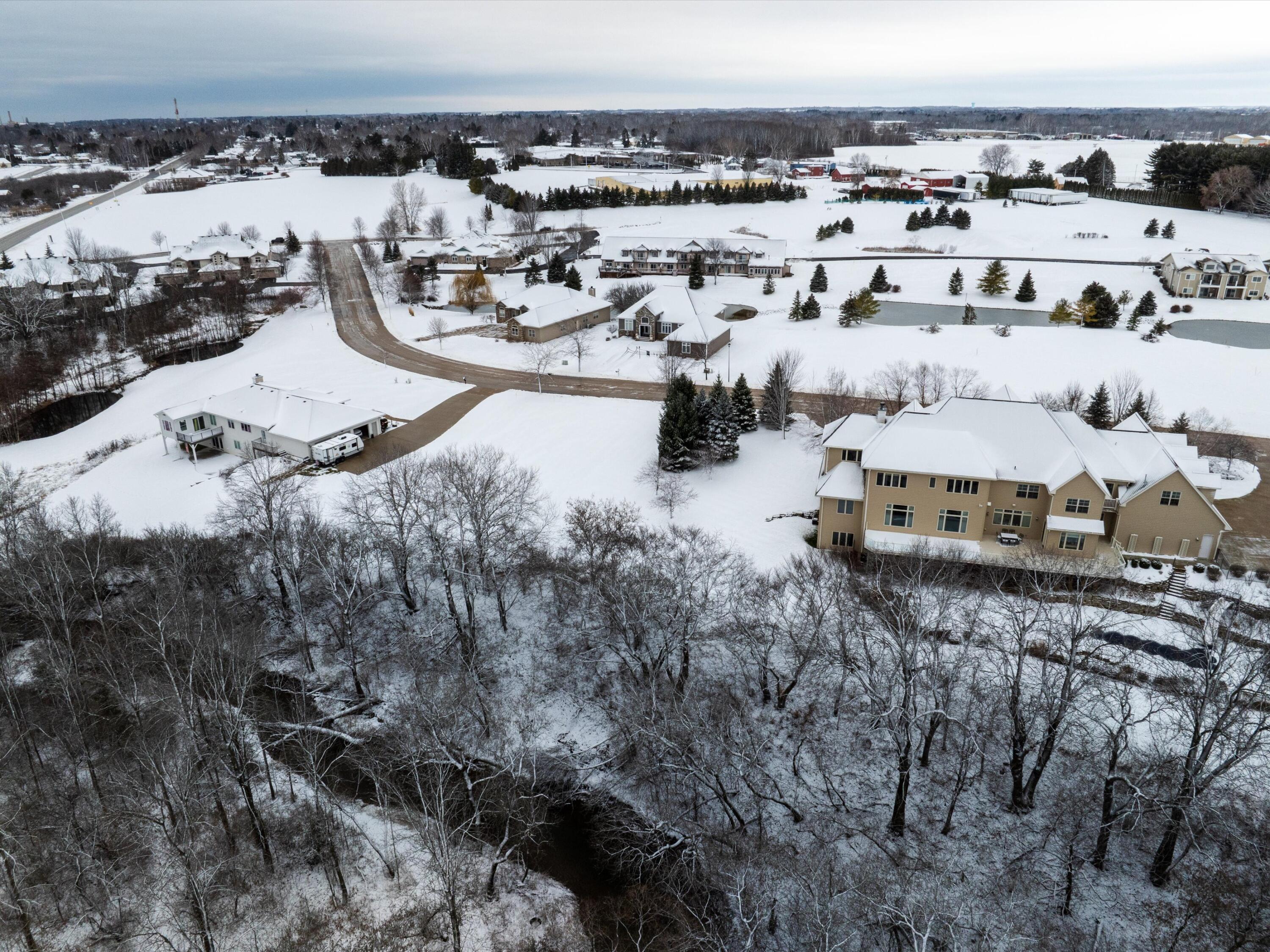 Lt3 Abbey Ridge Lane, Unit BLK2 Manitowoc, WI 54220 - Photo 8 of 12 16-1271080_0016_NO_LINES