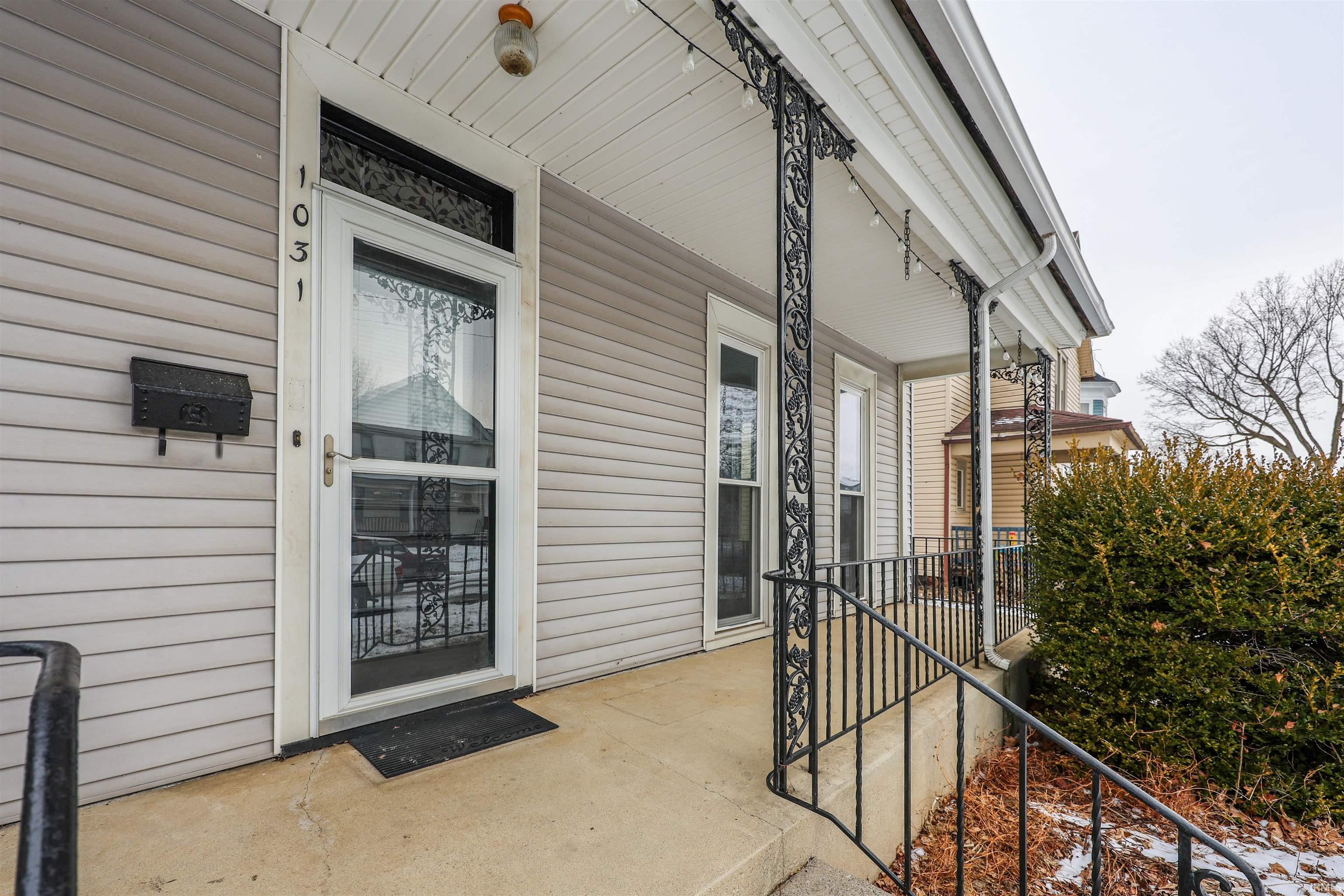 1031 Rivermet Avenue Fort Wayne, IN 46805 - Photo 2 of 35