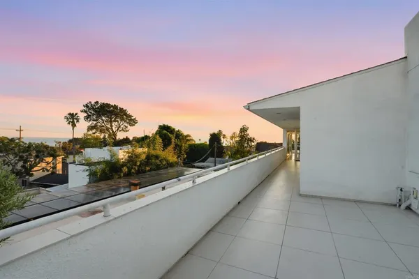 $2,795,000 | 5628 Linda Rosa Avenue, La Jolla, CA 92037