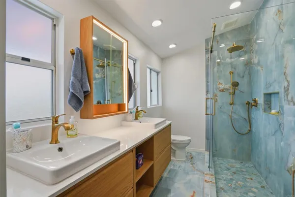 $2,795,000 | 5628 Linda Rosa Avenue, La Jolla, CA 92037