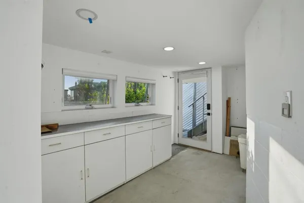 $2,795,000 | 5628 Linda Rosa Avenue, La Jolla, CA 92037