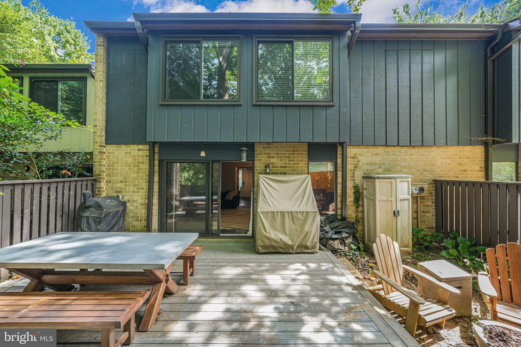 1825 Ivy Oak Square Reston, VA 20190 - Photo 28 of 37 Oversized Trex Decking out back!