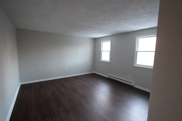 $2,800 | 70 Beach Street, Unit 1, Wrentham, MA 02093