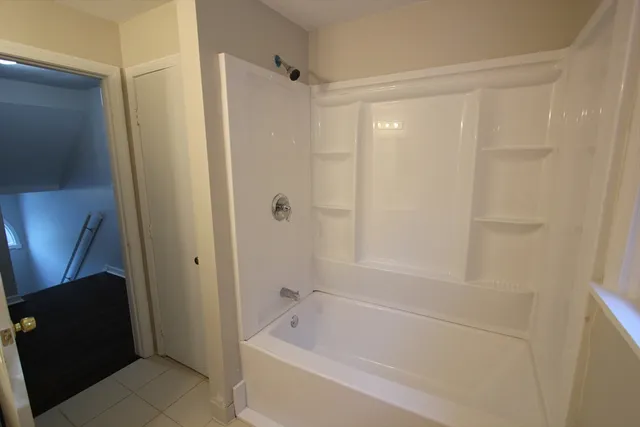 $2,800 | 70 Beach Street, Unit 1, Wrentham, MA 02093