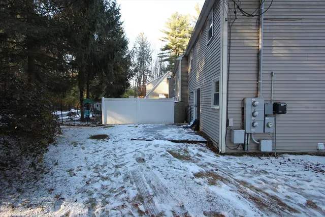 $2,800 | 70 Beach Street, Unit 1, Wrentham, MA 02093