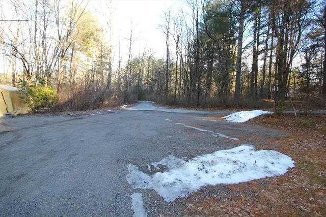 $2,800 | 70 Beach Street, Unit 1, Wrentham, MA 02093